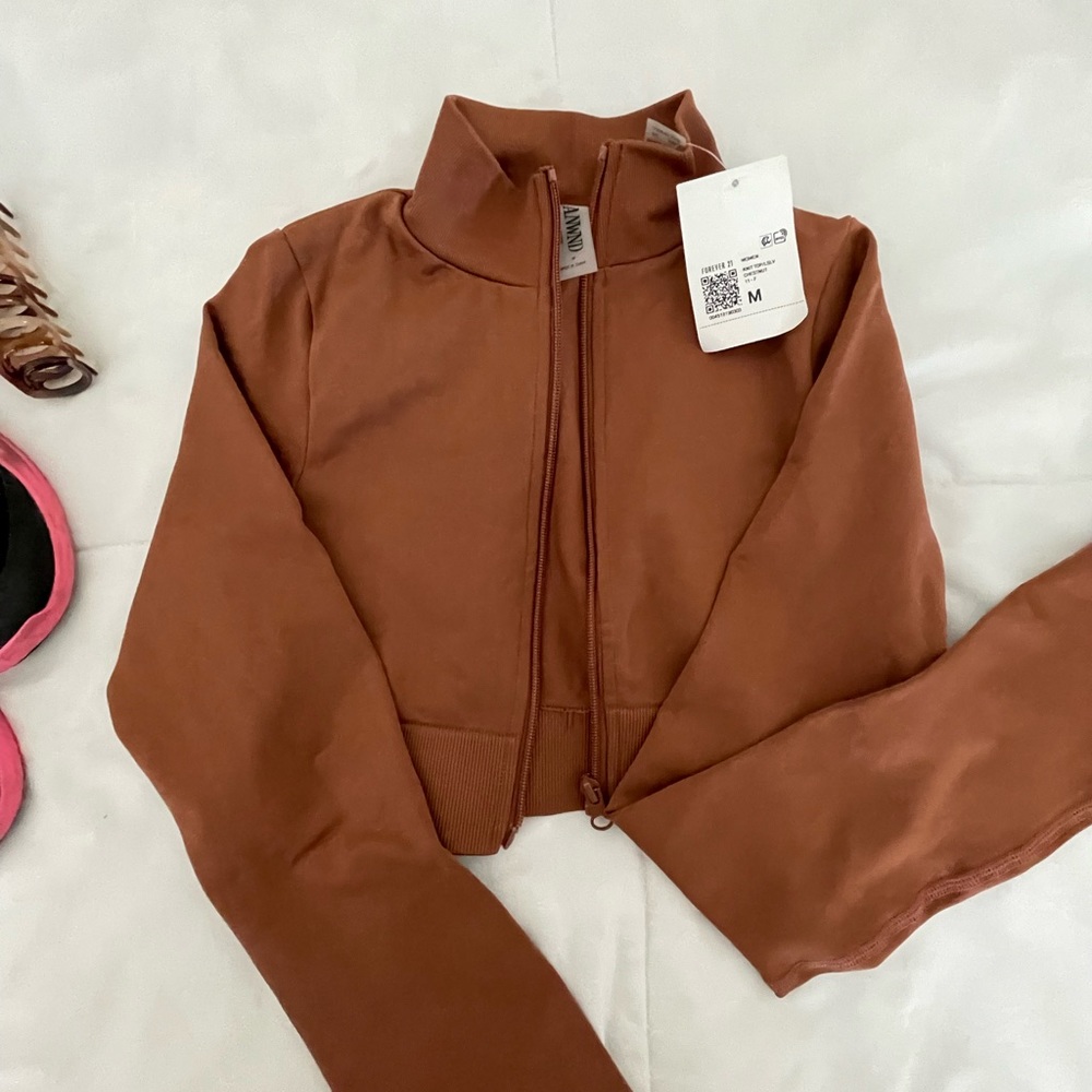 Active zip up in mauve - Picture 2 of 4
